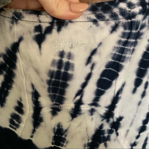 Calvin Klein Performance Tank - Picture 4 of 6